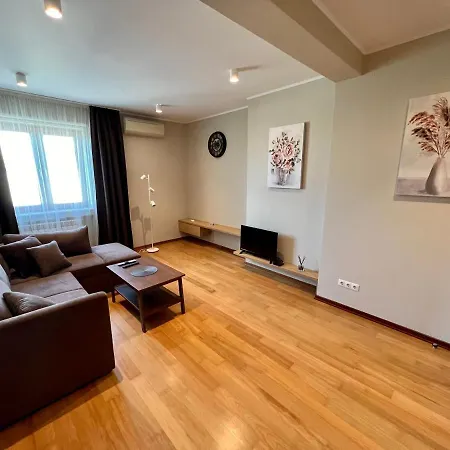 Location ! Location ! Location ! Garden View Oak Appartamento