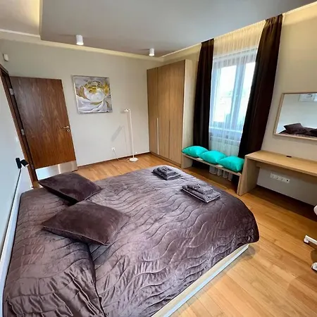 Apartment Location ! Location ! Location ! Garden View Oak Sofia